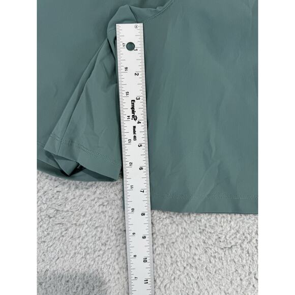 Peloton Warp Knit 8” Unlined Yoga Short Size Medium - Picture 5 of 9